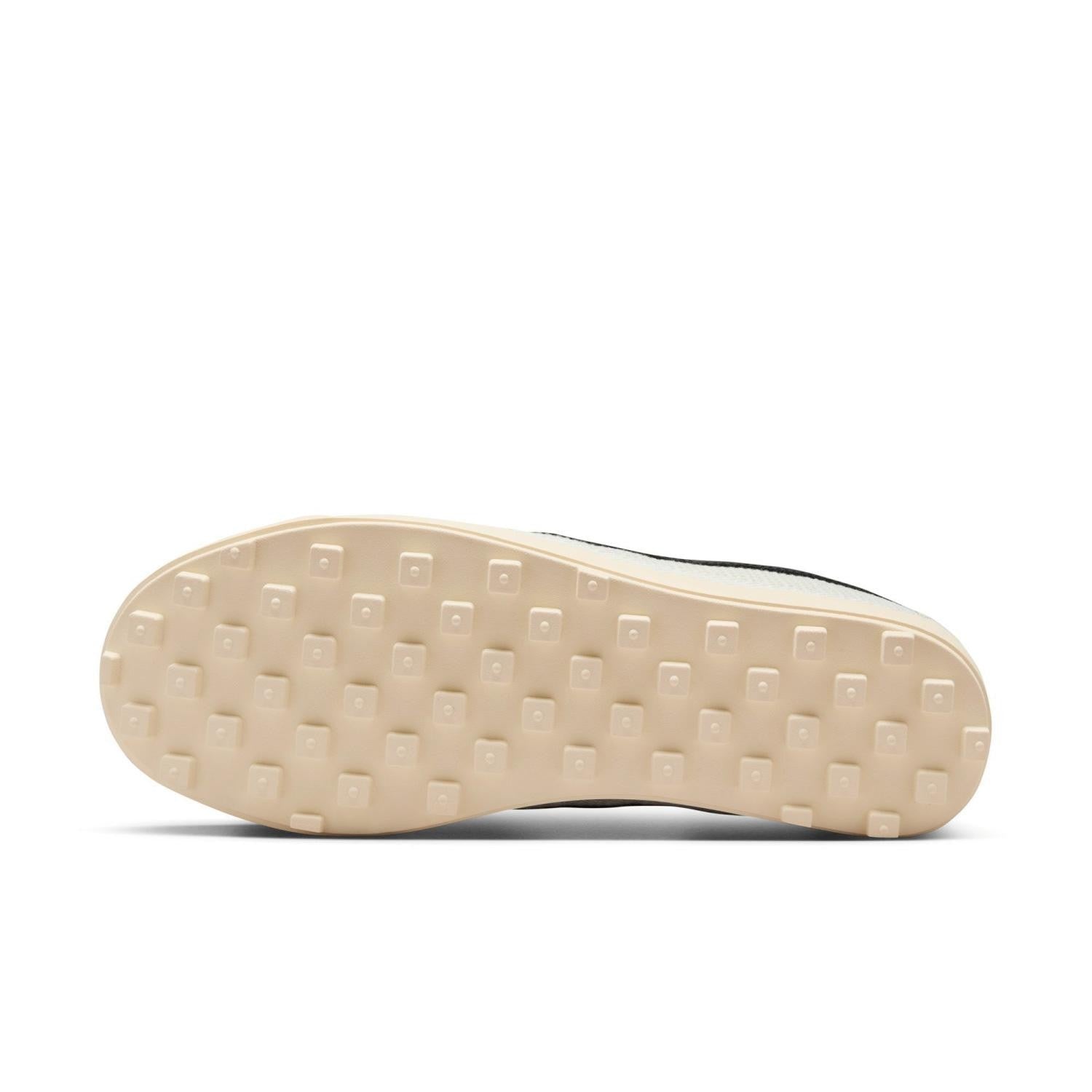 II1248-100 Nike ASTROGRABBER TXT SAIL BLACK-MUSLIN (Women's)