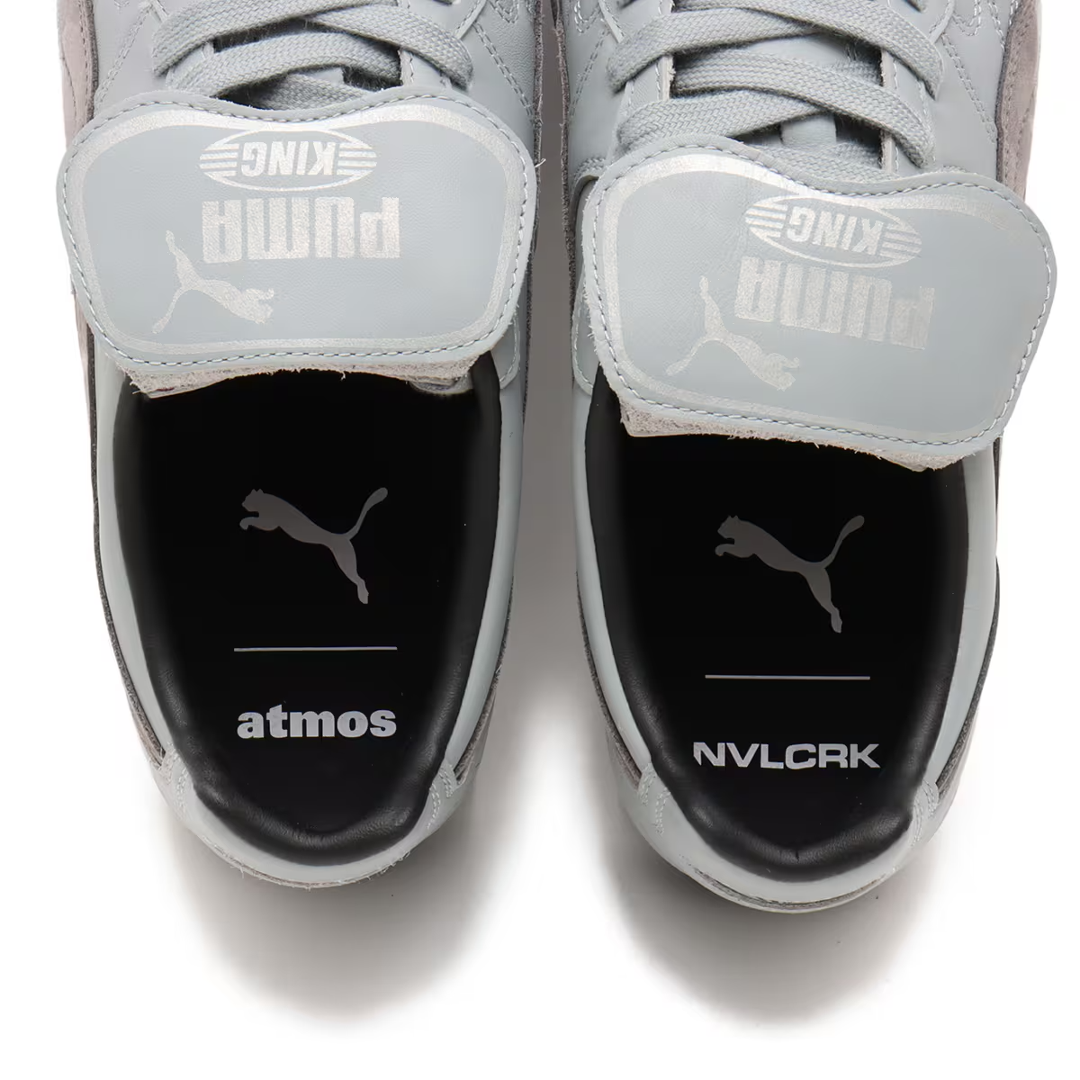 404819-01 atmos NIVELCRACK Puma King Indoor Football Community (Men's)