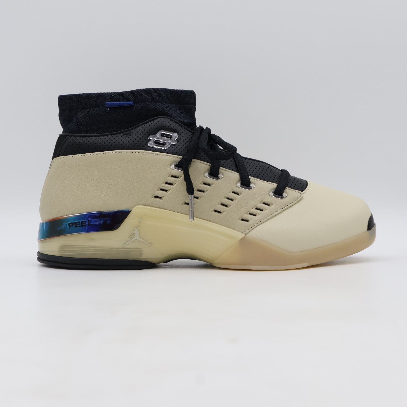 IH0177-200 Infinite Archives Nike Air Jordan 17 Beach Metallic Silver (Men's)