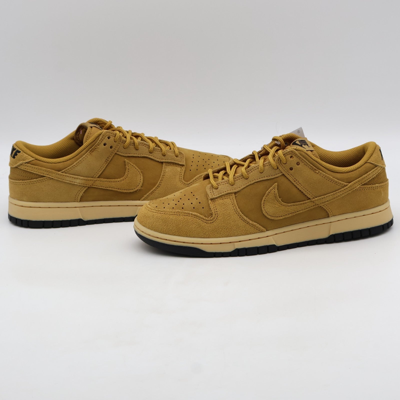 IB6651-700 Nike Dunk Low Retro SE Wheat (Men's)