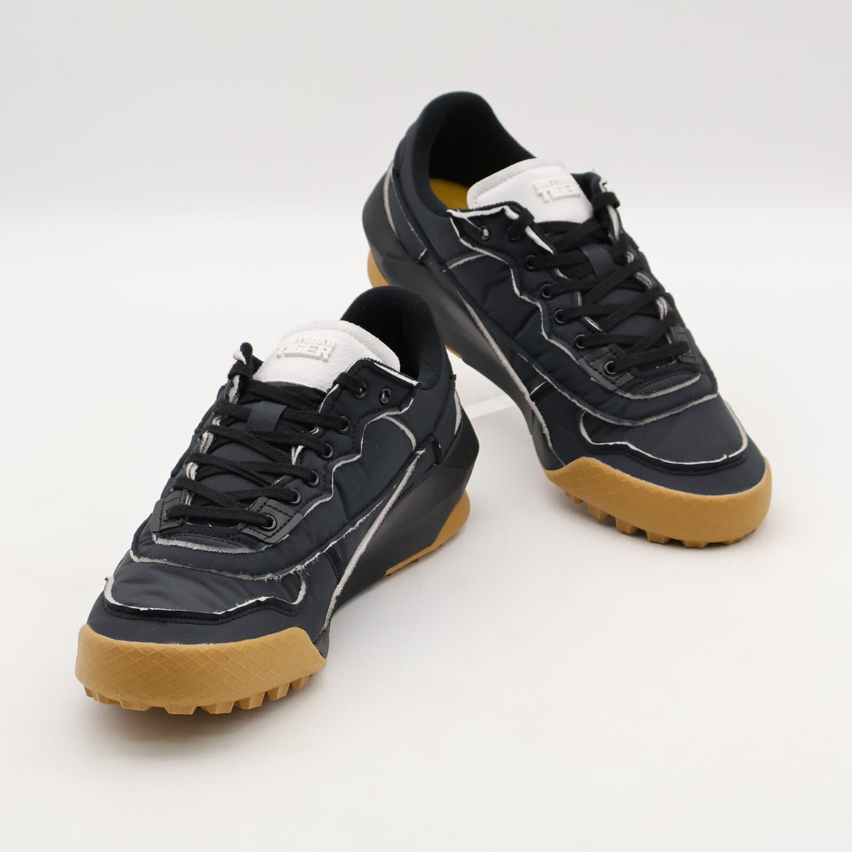 1183C276-001 Onitsuka Tiger Admix Trainer Black (Men's)