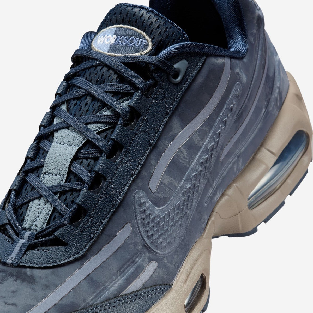 HQ0263-400 Worksout Ã Nike Air Max 95 Big Bubble "Thunder Blue"