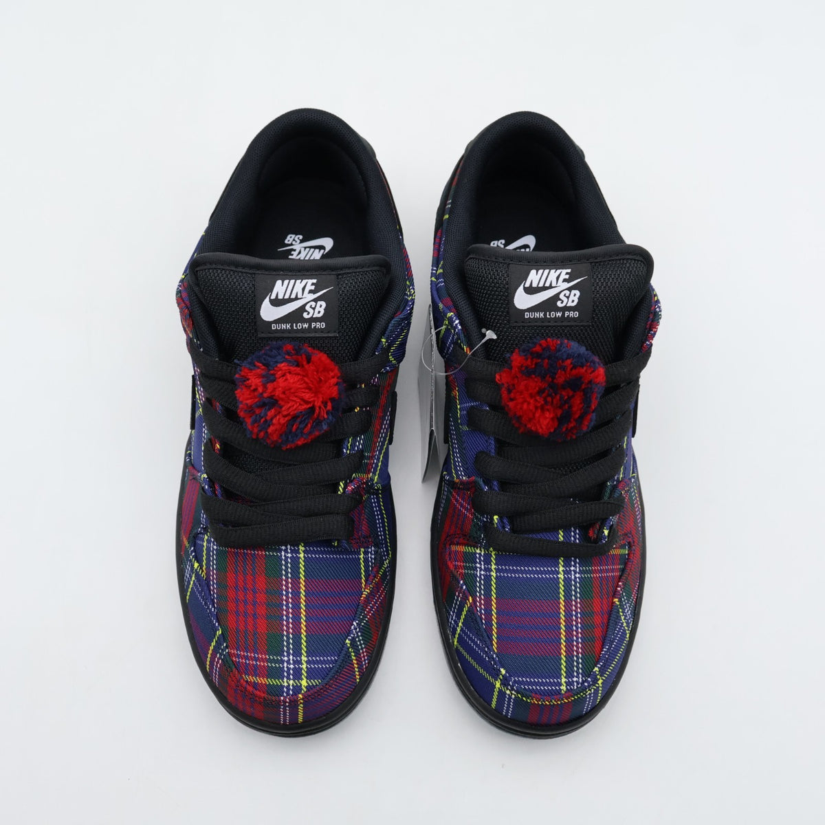 II1493-600 Nardwuar Nike SB Dunk Low Pro QS Tartan (Men's)