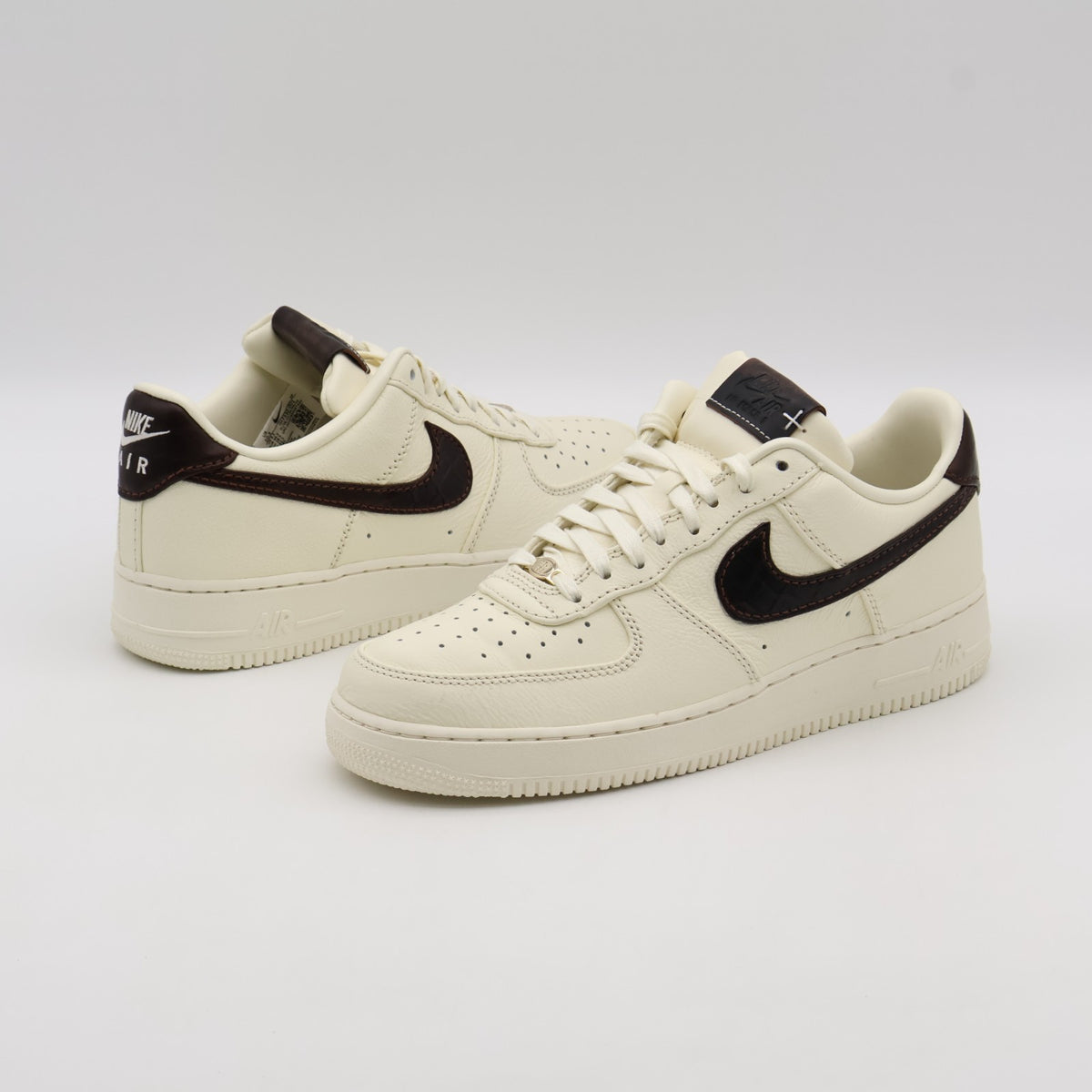 IH7332-001 Nike Air Force 1 Low Sail Brown (Men's)