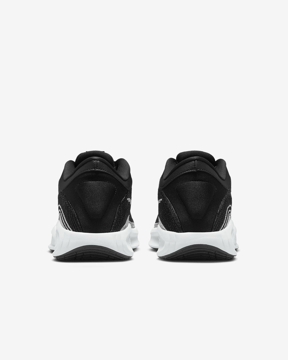 FJ7808-003 Nike GT Hustle Academy Black White (Men's)