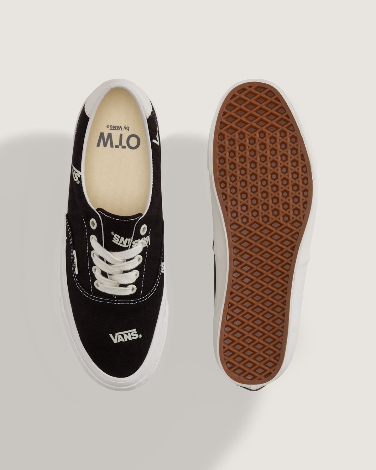 VN001186BLK OTW by Vans Era 95 "Vans Logo/Black" (Men's)
