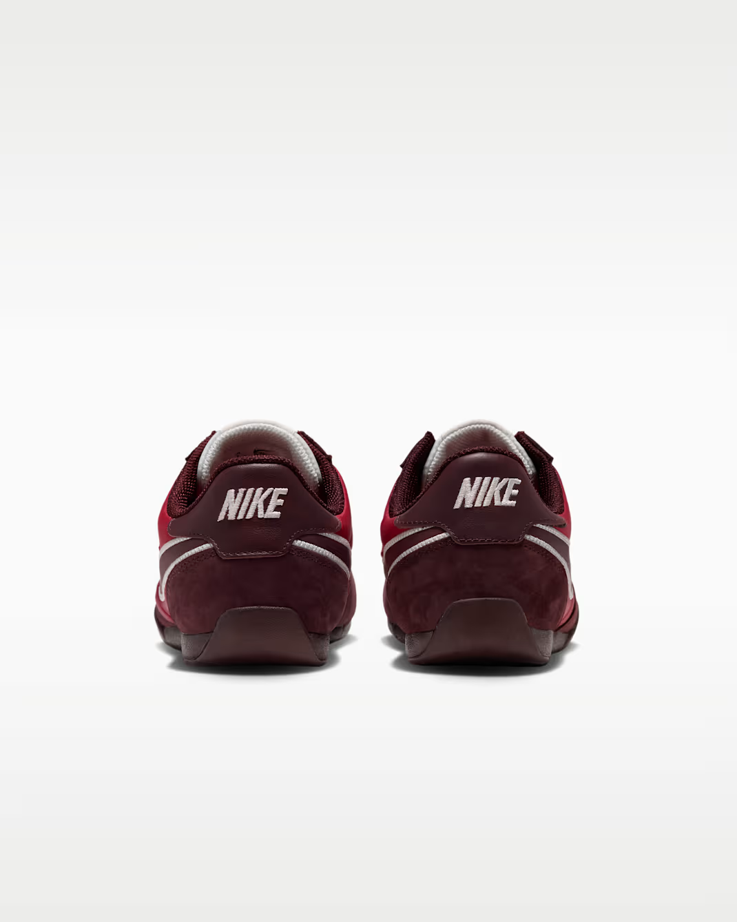 IV5668-600 Nike Sprint Sister "Mystic Dates/Tough Red" (Women's)