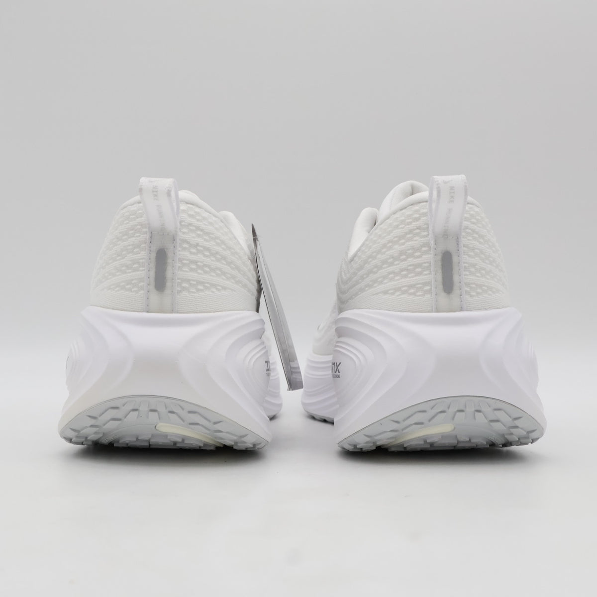 HV8150-102 Nike Vomero Plus White Photon Dust Metallic Silver Summit (Men's)