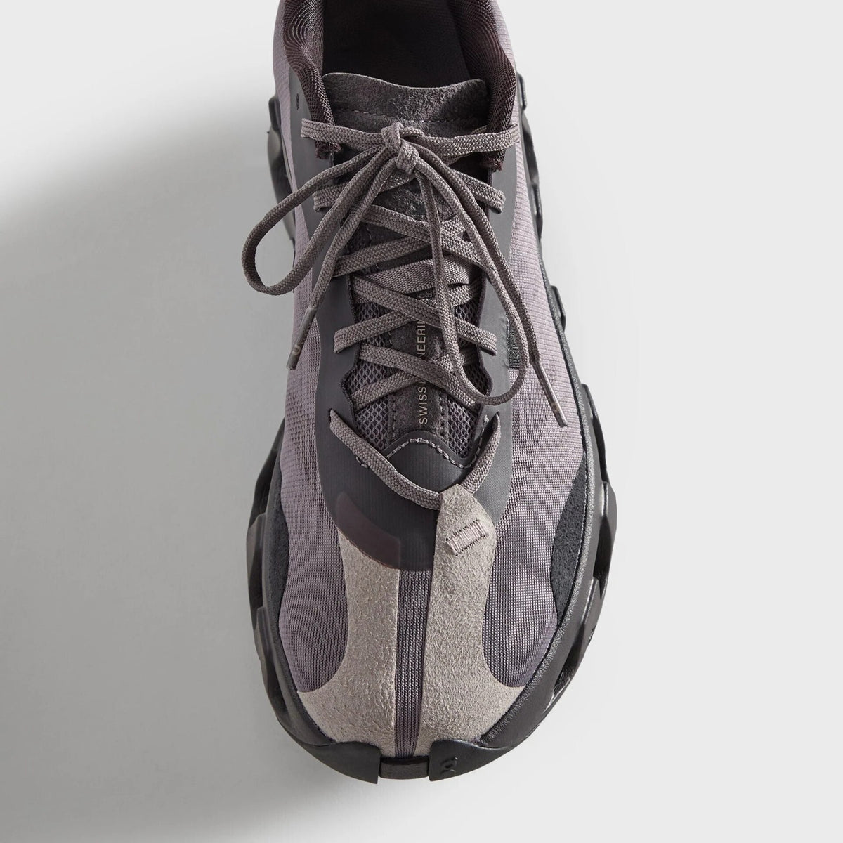 3MG10776093 KITH x On K-Tech 1 "Shark/Ox" (Men's)