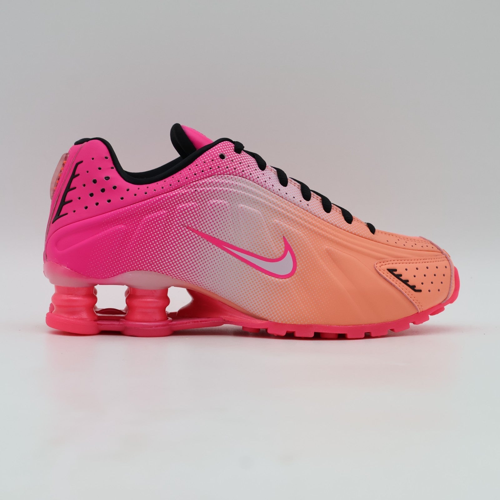 IH2343-600 Nike Shox R4 Hyper Pink Atomic Pink (Women's)