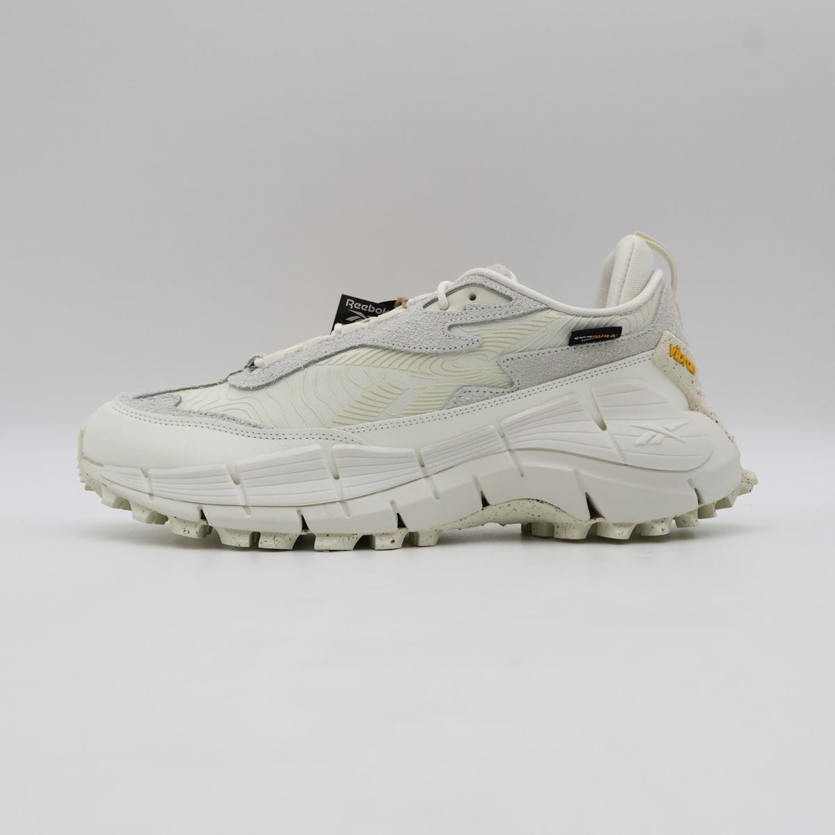 100254710 Reebok Zig Kinetica 2.5 Edge Chalk (Men's)