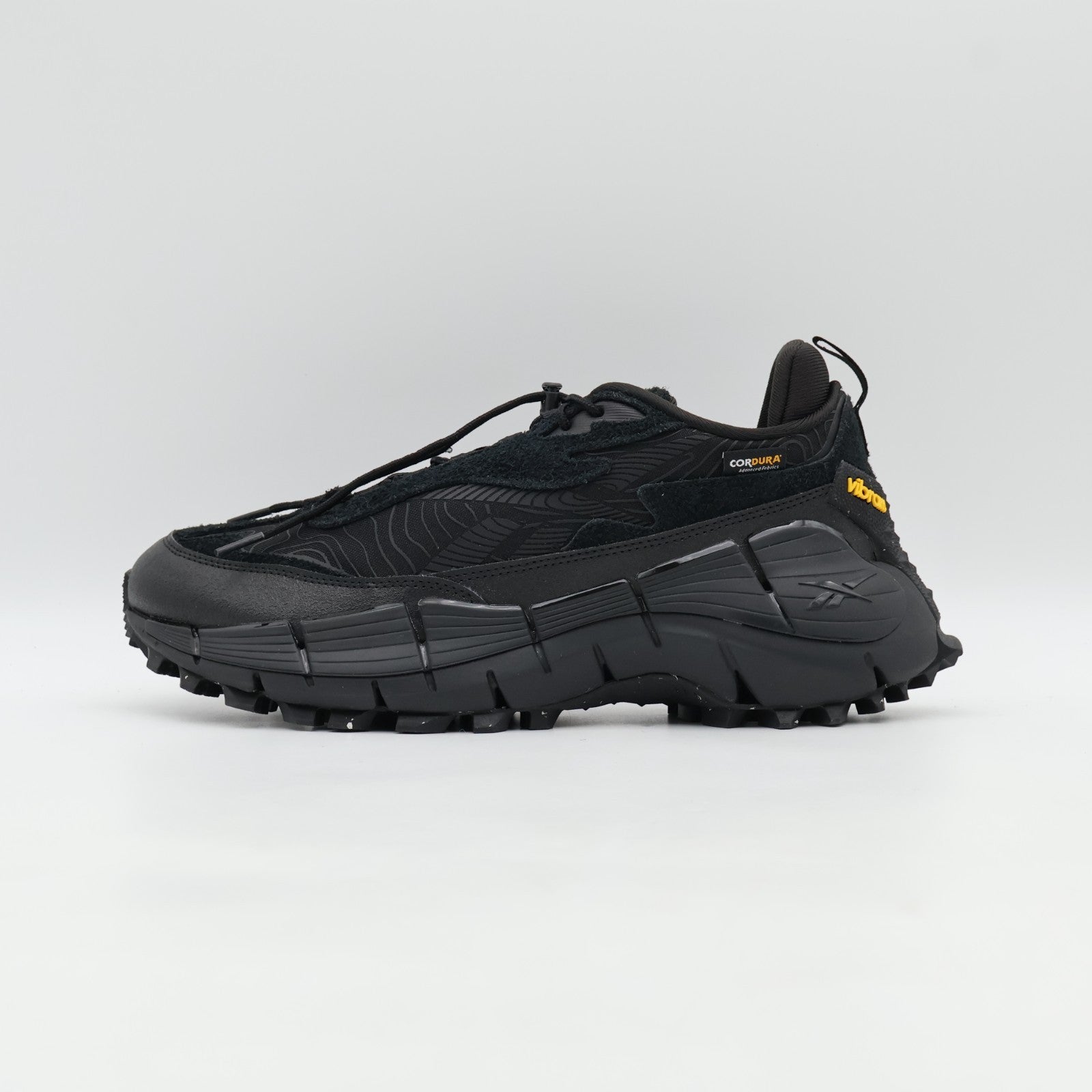 100254702 Reebok Zig Kinetica 2.5 Edge Black Grey (Men's)