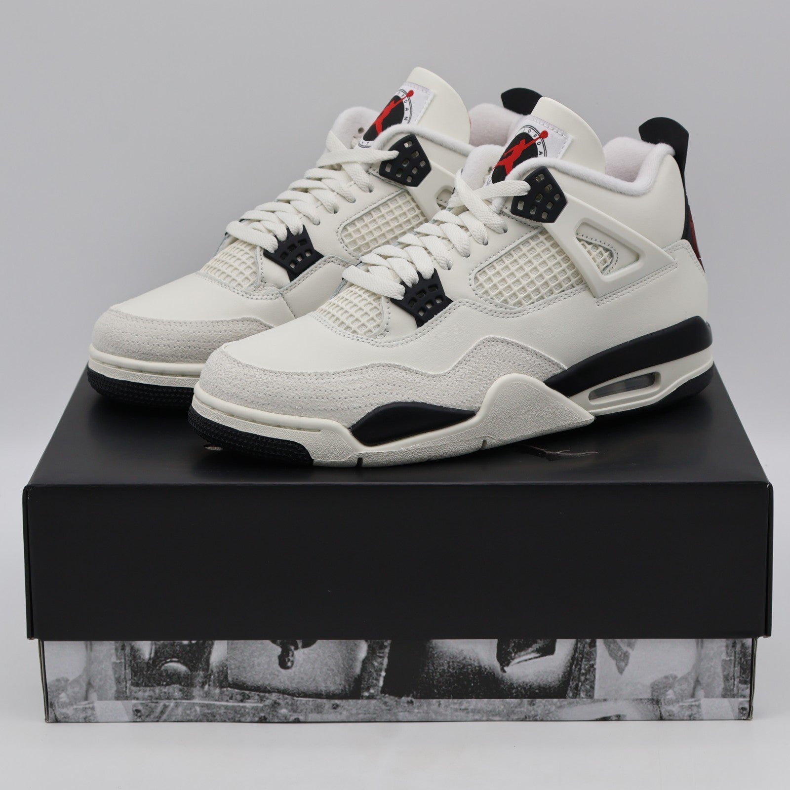 IM4002-100 Nike Air Jordan 4 Flight Club (Men's)