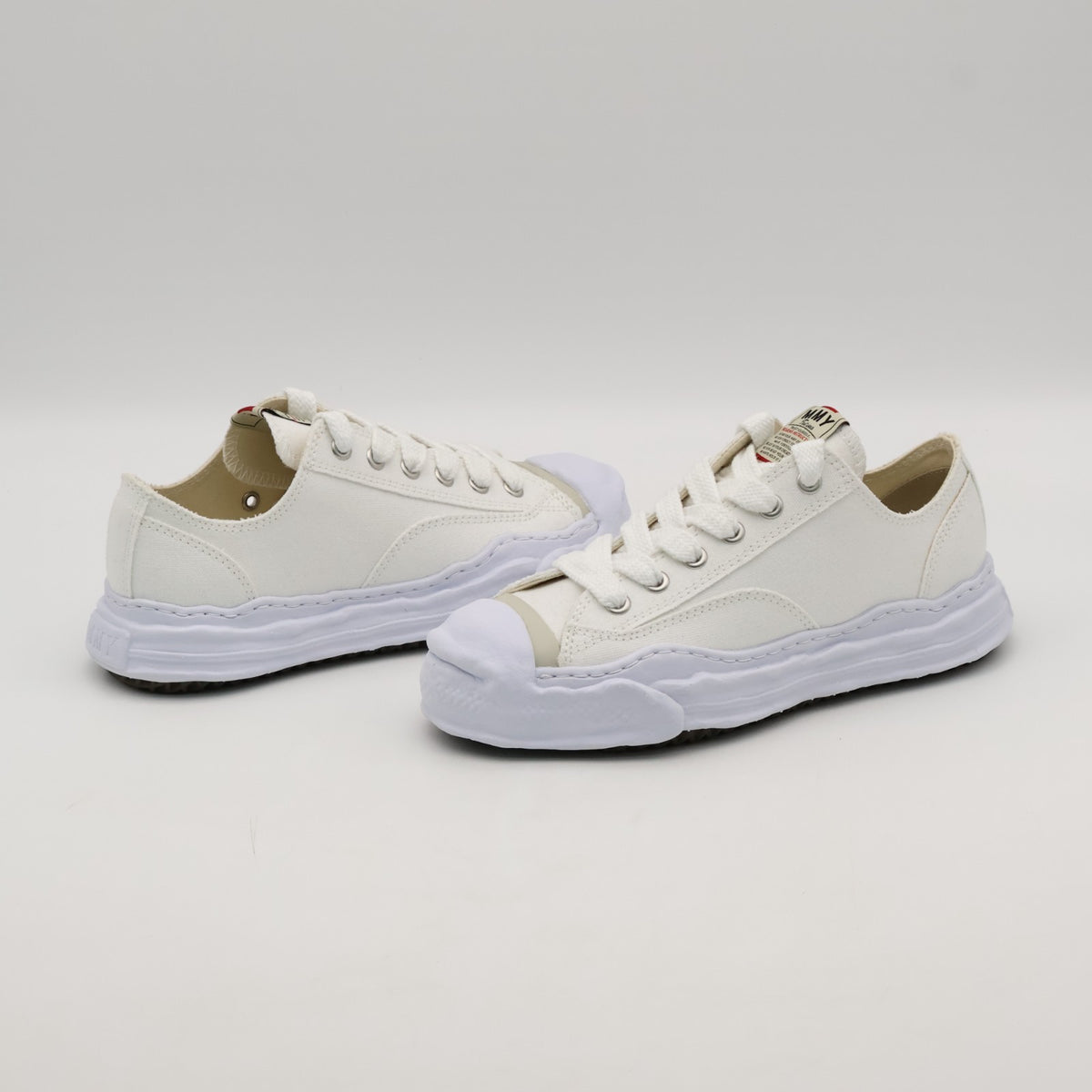 A05FW702-white Maison MIHARA YASUHIRO HANK Original Sole Canvas Low Cut (Men's)