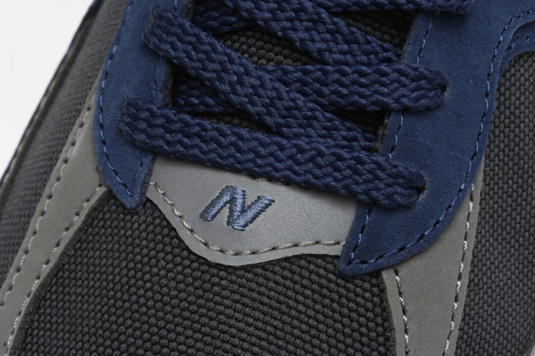 M2002RAS Safari New Balance 2002R Navy (Men's)