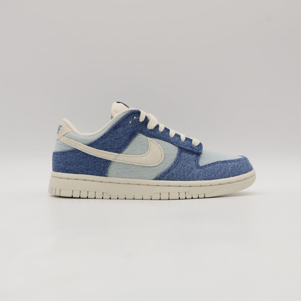IH5073-006 Nike Women's Dunk Low Smokey Blue Denim Turquoise (Women's)