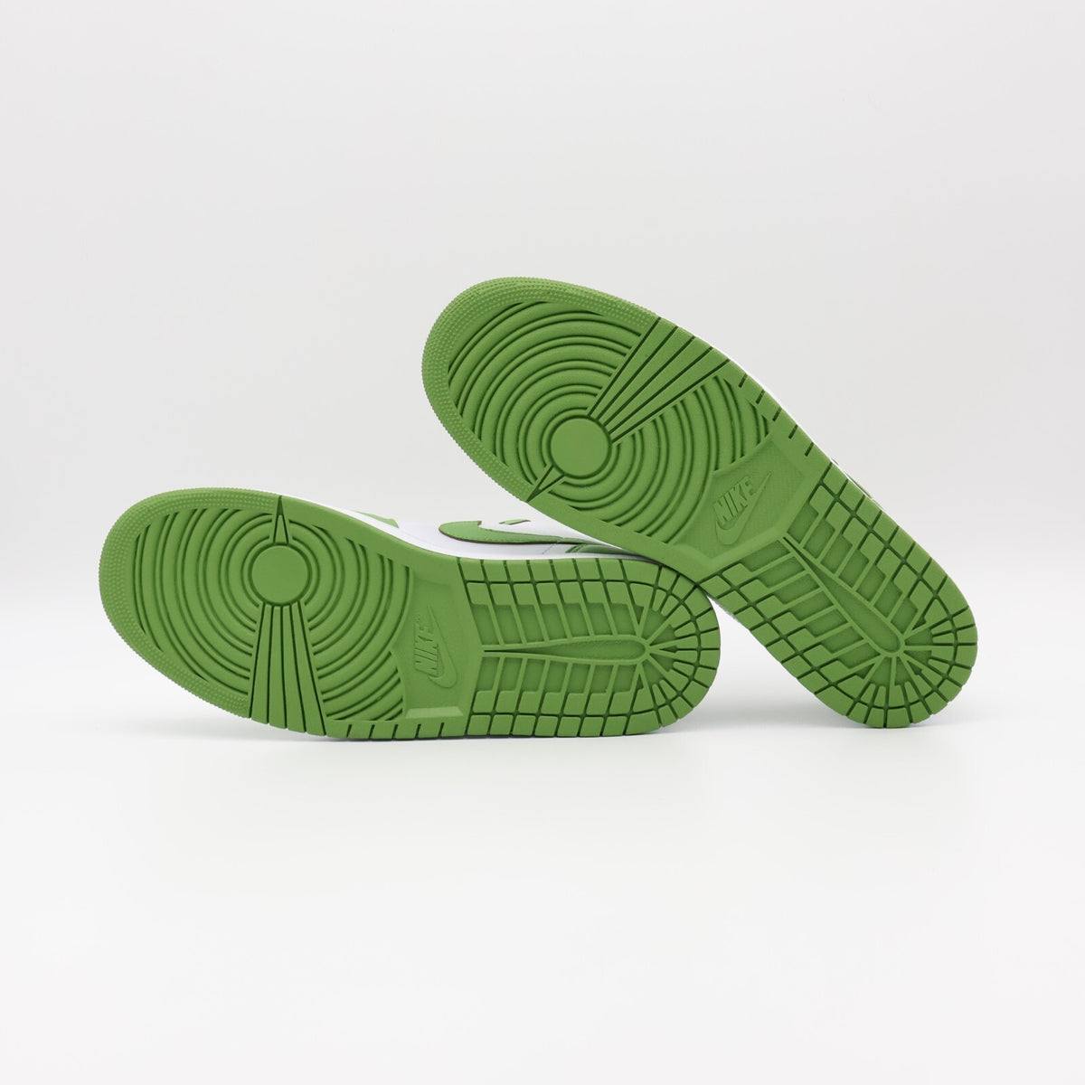 HF4823-100 Nike Air Jordan 1 Low SE Chlorophyll (Men's)