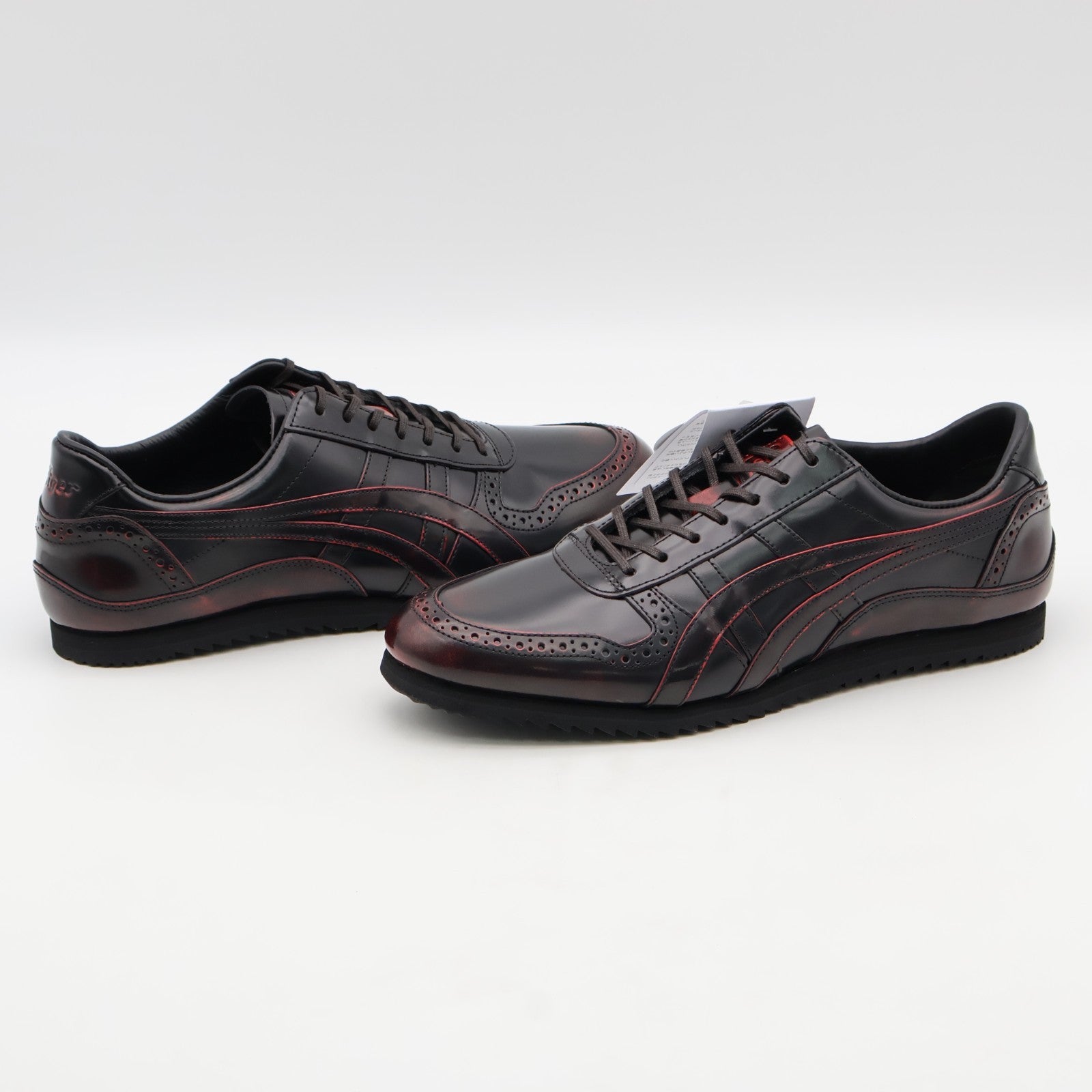 1181A610-200 Onitsuka Tiger NIPPON MADE ULTIMATE TRAINER LICORICE BROWN (Men's)