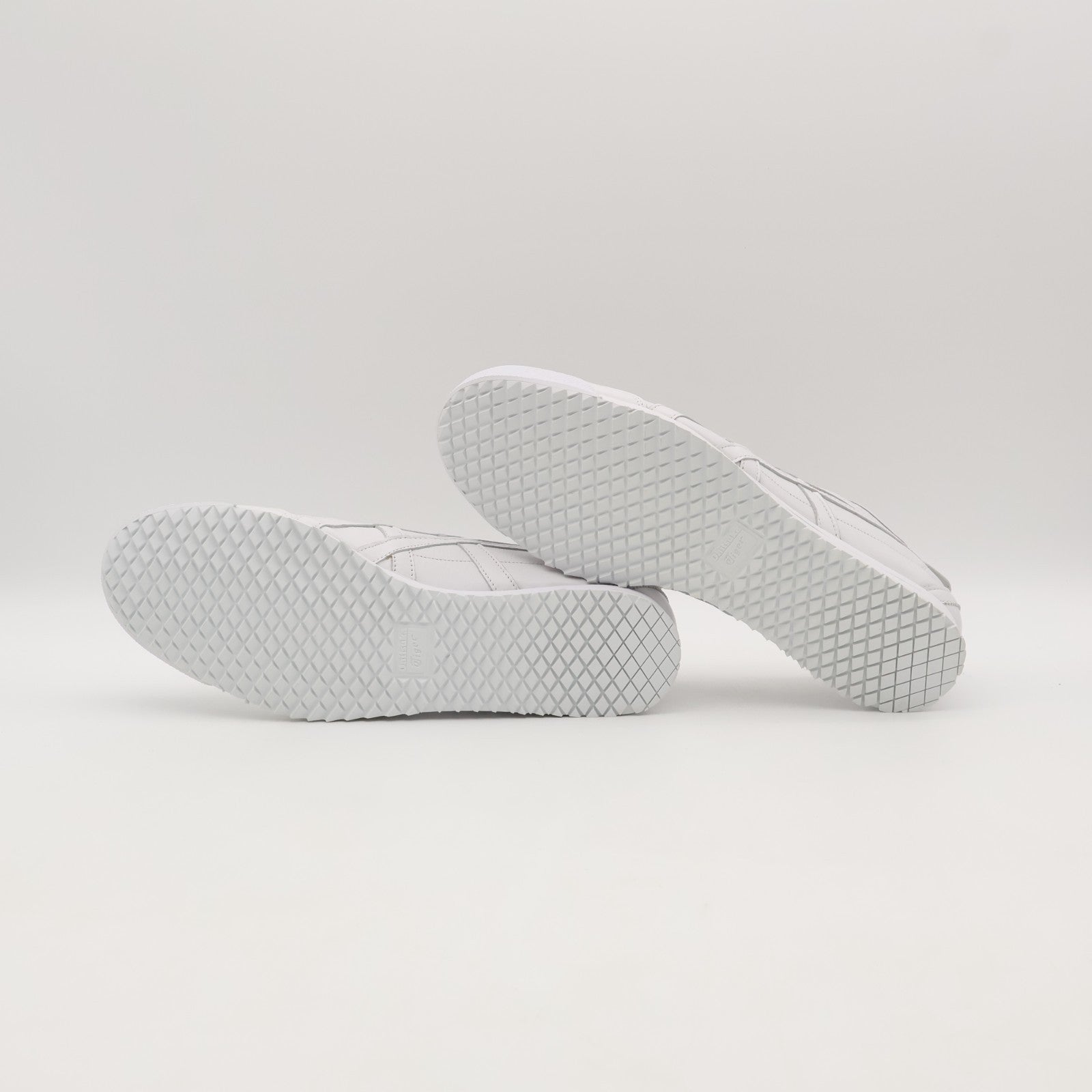 1183A872-117 Onitsuka Tiger Mexico 66 SD White (Men's)