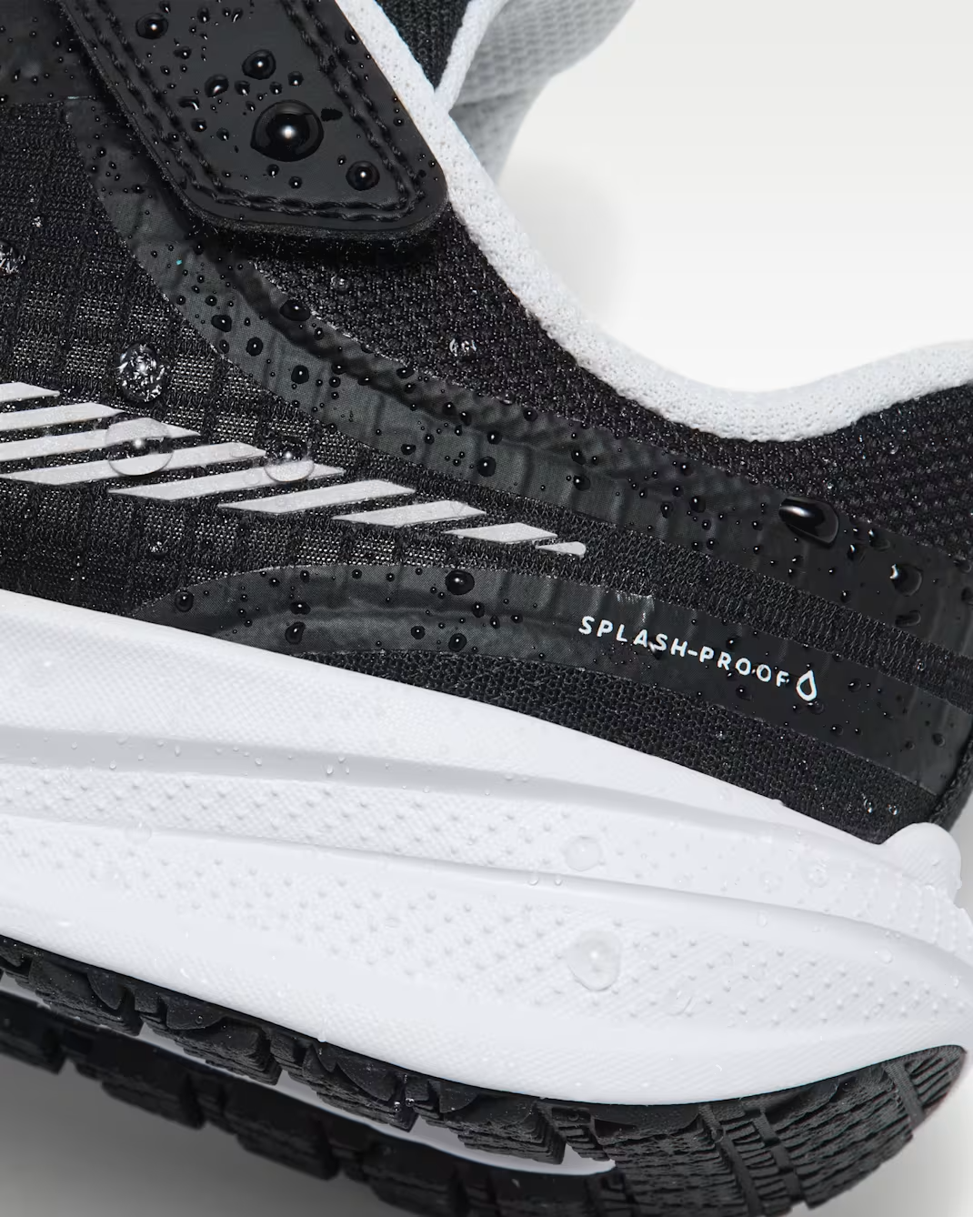 IO2336-002 Nike PS Star Runner Utility "Black/White"