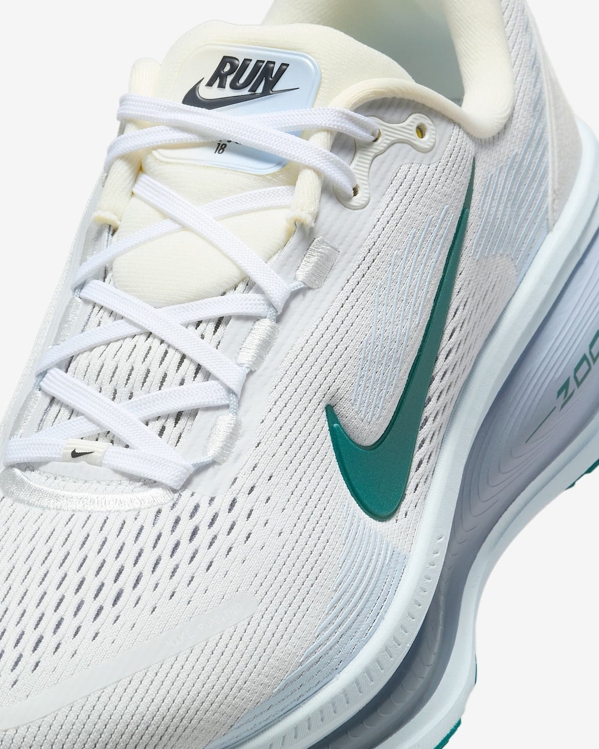 HM6804-103 Nike Vomero 18 Summit White Blue Tint Geode Teal (Women's)
