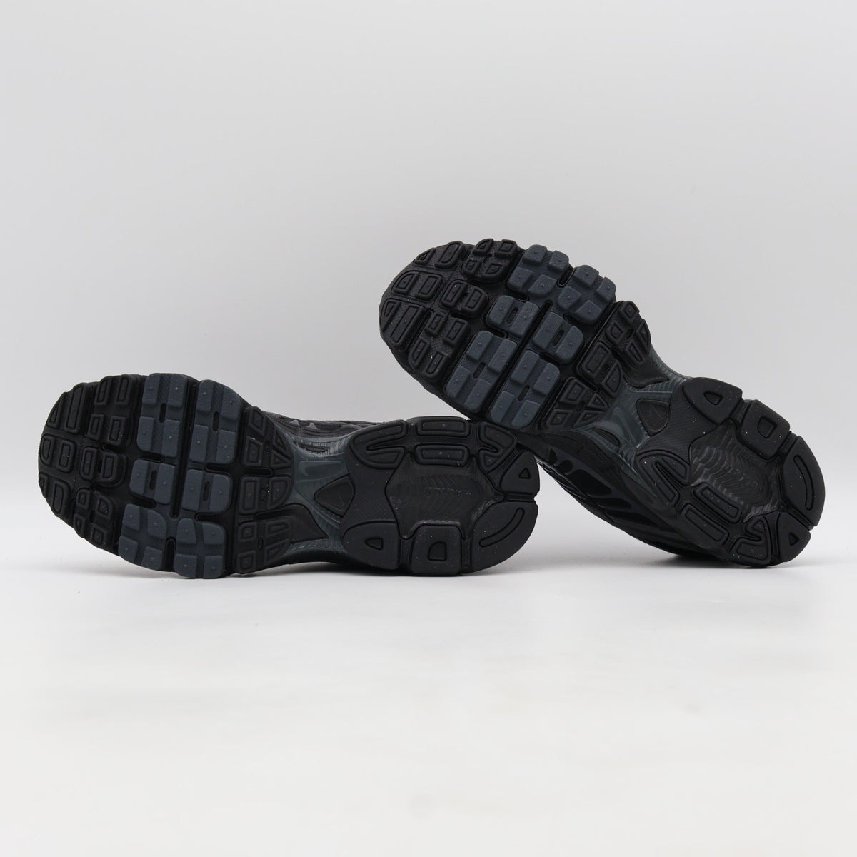 IO4862-001 Nike Air Max Moto 2K SE Black Anthracite (Women's)