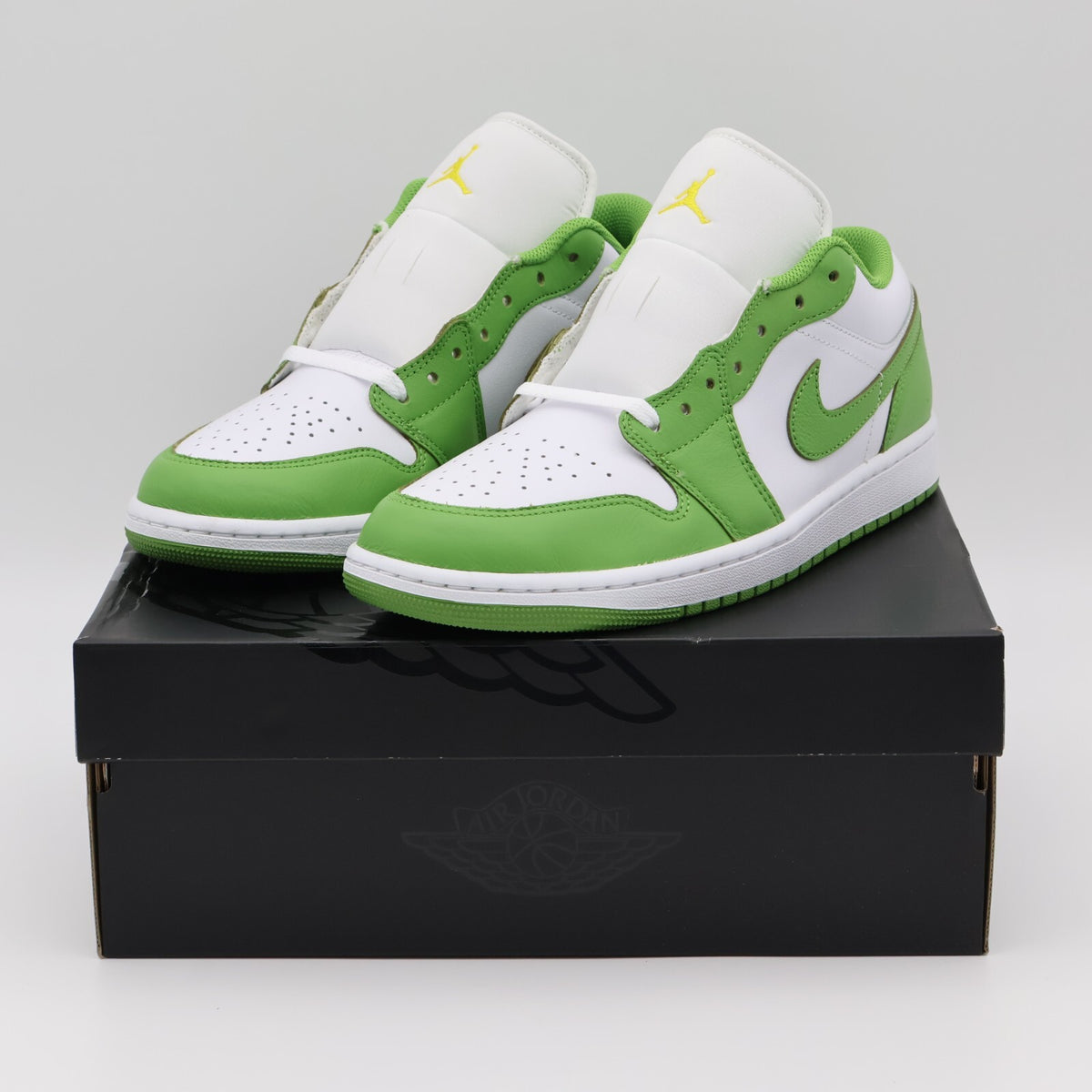 HF4823-100 Nike Air Jordan 1 Low SE Chlorophyll (Men's)