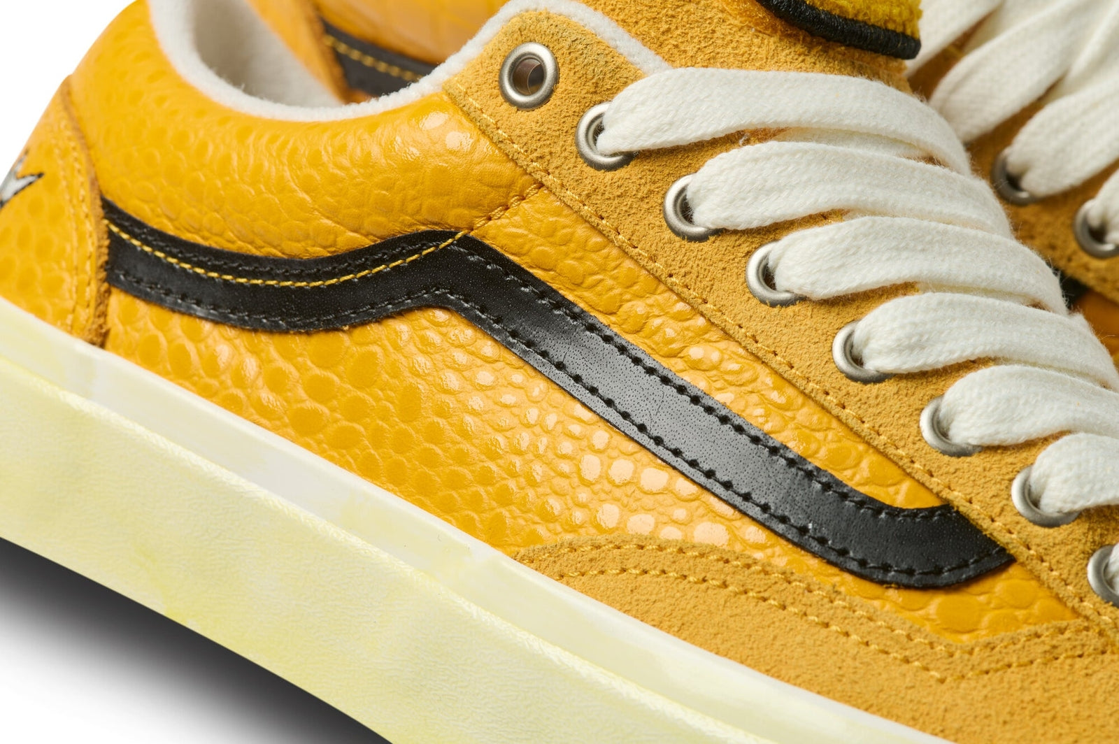 VN000EEGYLW Carpet Company Ã Vans Skate Old Skool 36 Mustard (1977 Pairs)(Men's)