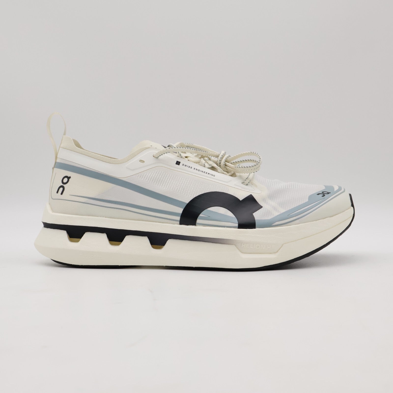 3ME30720813 Dover Street Market (DSM) Ã On Cloudboom Zone White (Men's)
