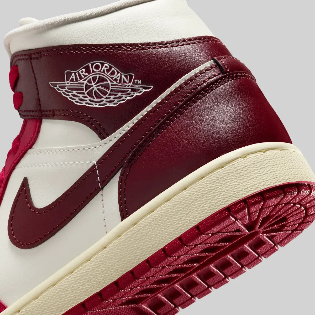 BQ6472-119 Nike Women's Air Jordan 1 Mid Mystic Hibiscus (Women's)