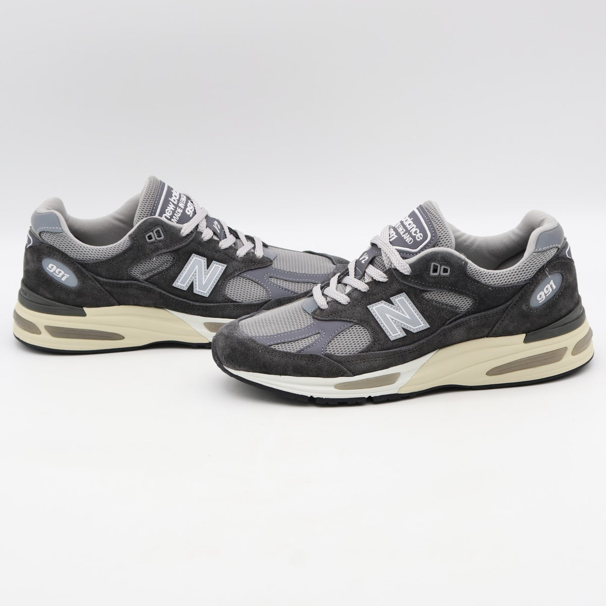 U991RG2 New Balance 991V2 Gray (Men's)