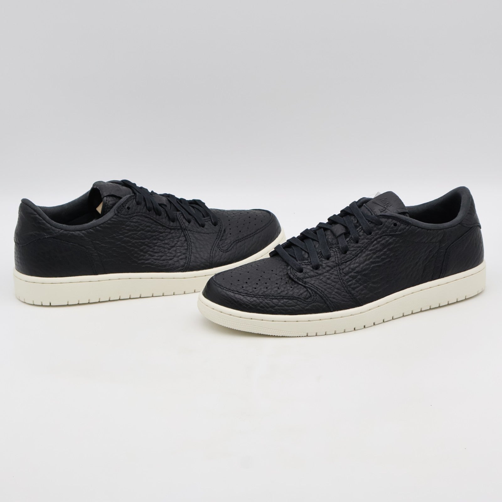 848775-005 Nike Air Jordan 1 Retro Low Swooshless Black (Men's)
