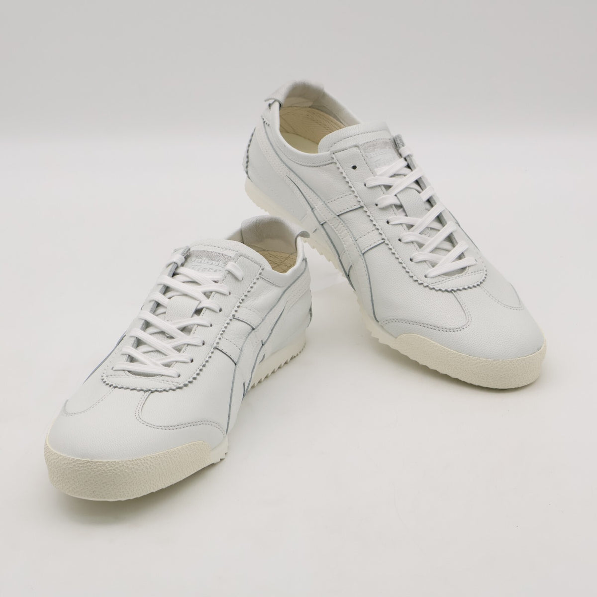 1181A367-101 Onitsuka Tiger NIPPON MADE Mexico 66 Deluxe White (Men's)