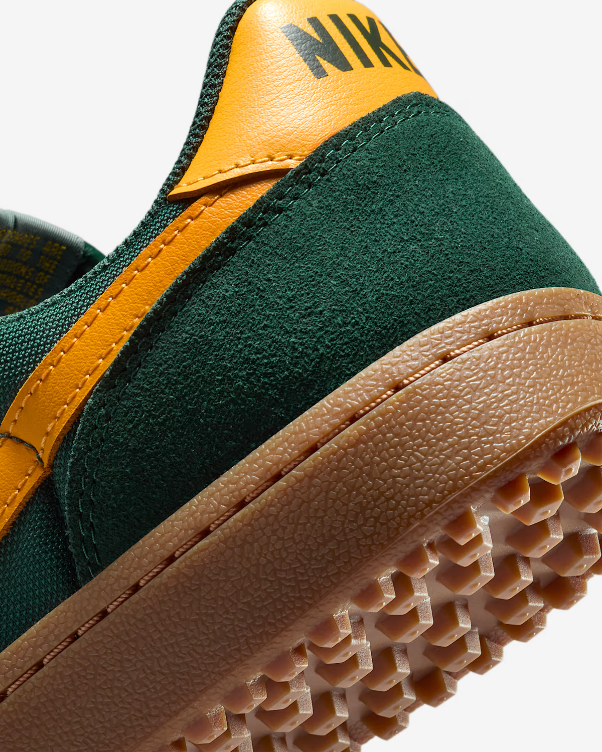 HF3165-300 Nike Field General Oregon (Men's)