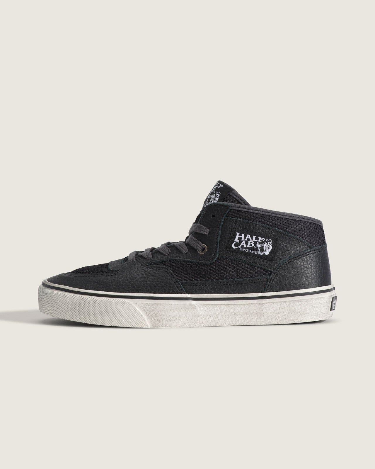 VN000EATBLA VN000EATBLA Vans Half Cab Decon Combat Black (Men's)