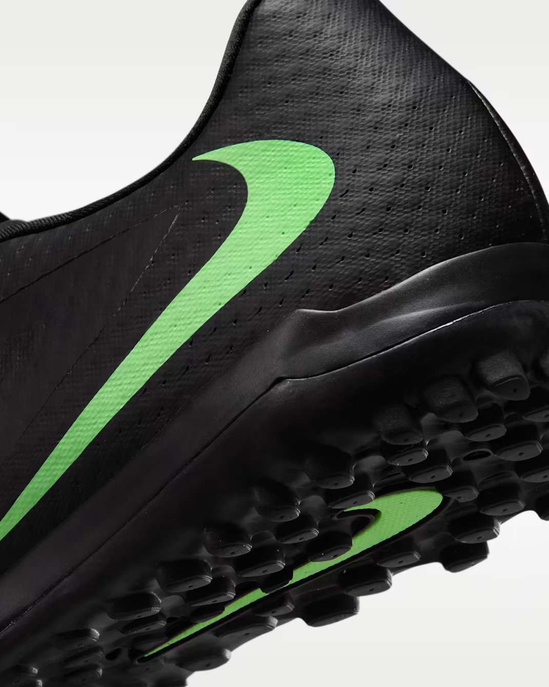 HQ2325-001 Nike Phantom 6 Low Academy "Black/Illusion Green" (Men's)