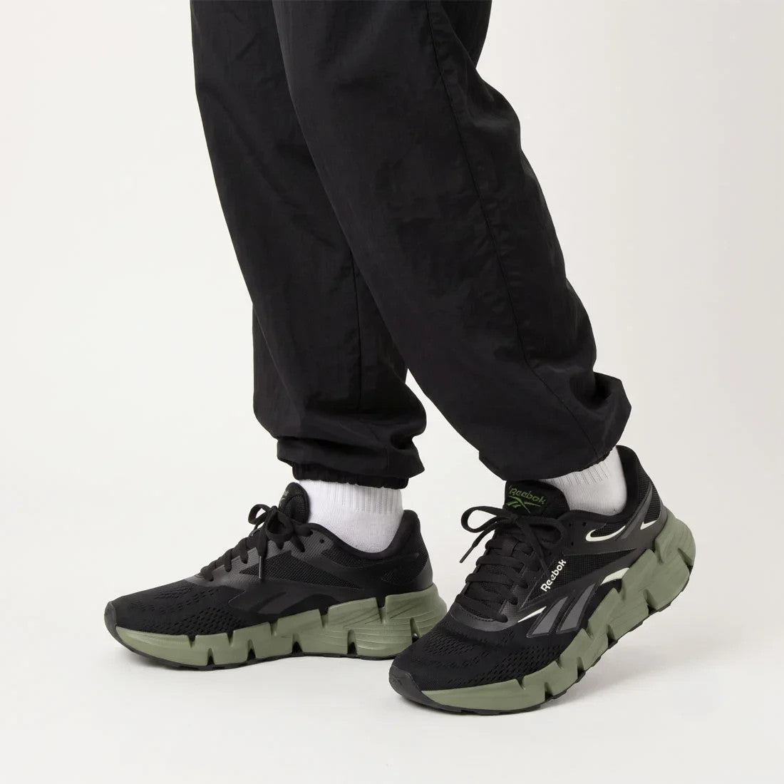 100263919 Reebok Zig Dynamica 6 "Black" (Men's)