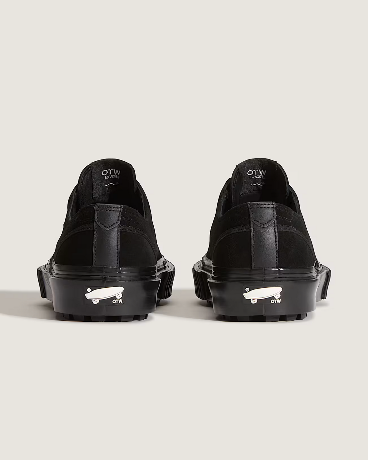 VN000MYHCJI WTAPS OAMC Vans OTW Seylynn Lug Black (Men's)