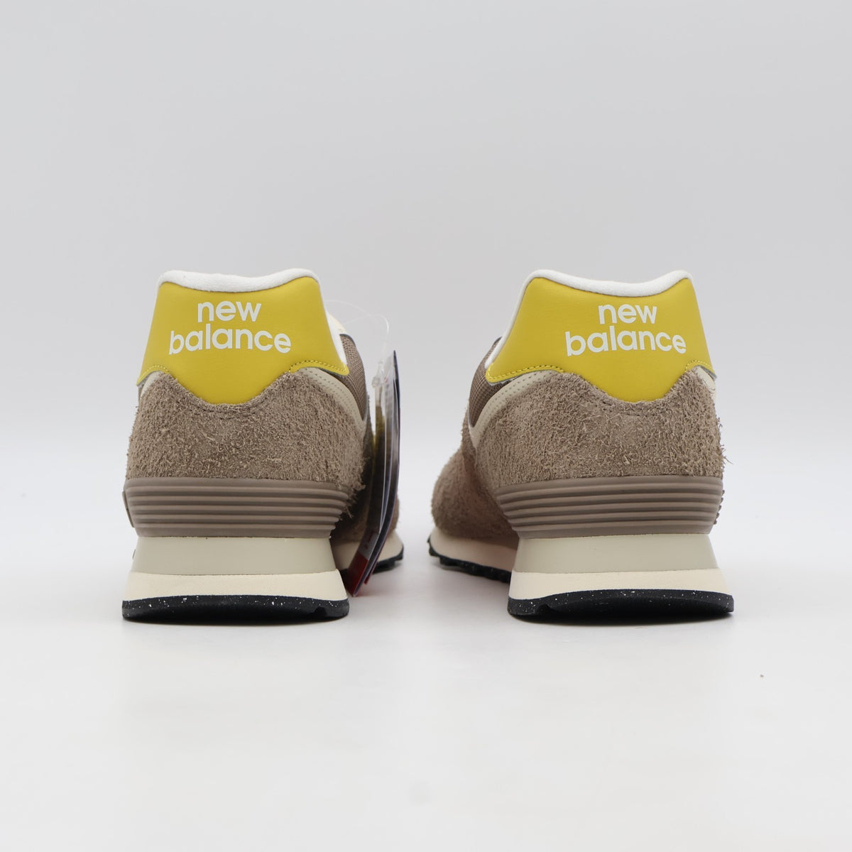 U574BYW B:MING by BEAMS Exclusive New Balance 574 Mushroom (Men's)