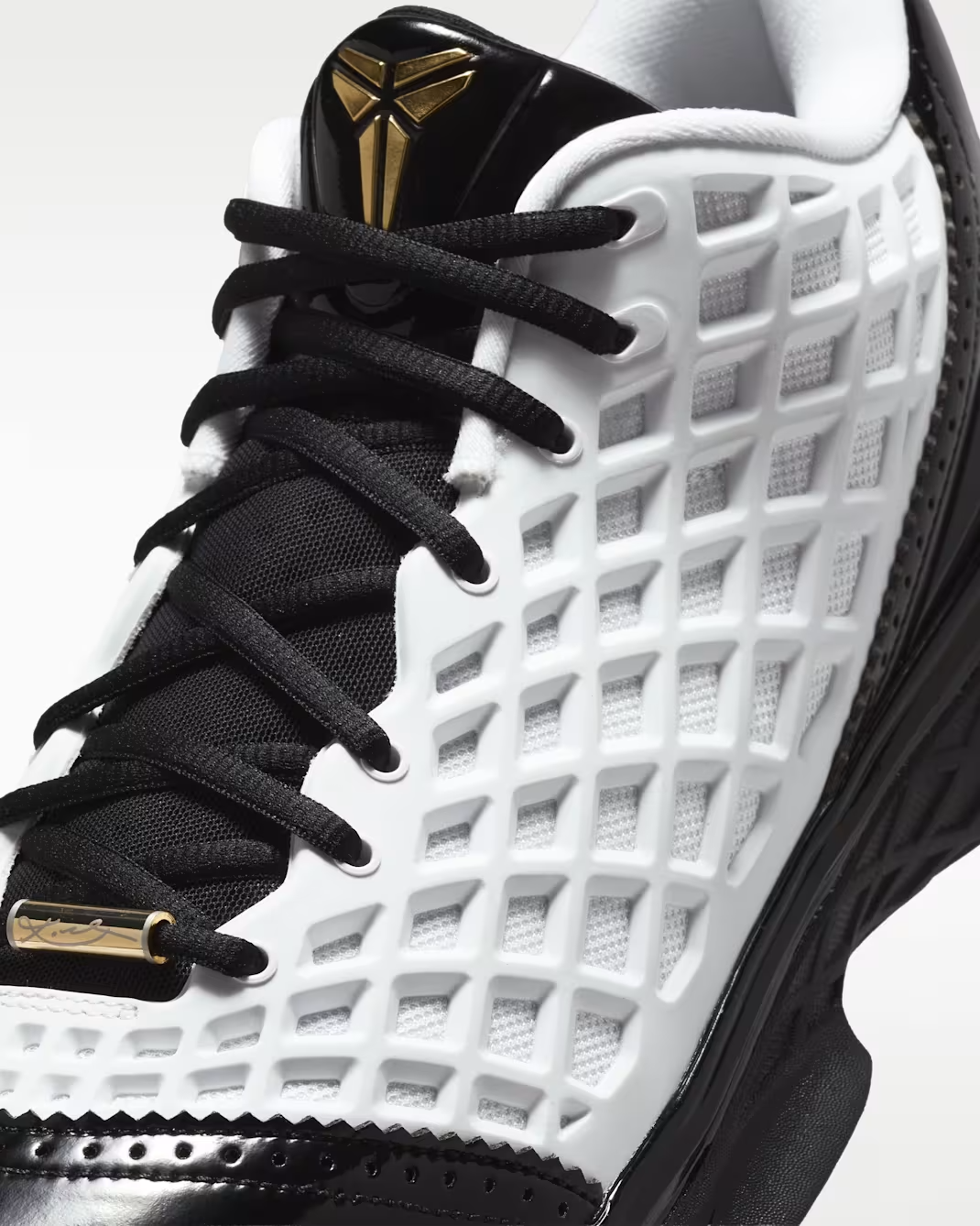 IQ3916-100 Nike Kobe 3 Low Protro White Black (Men's)