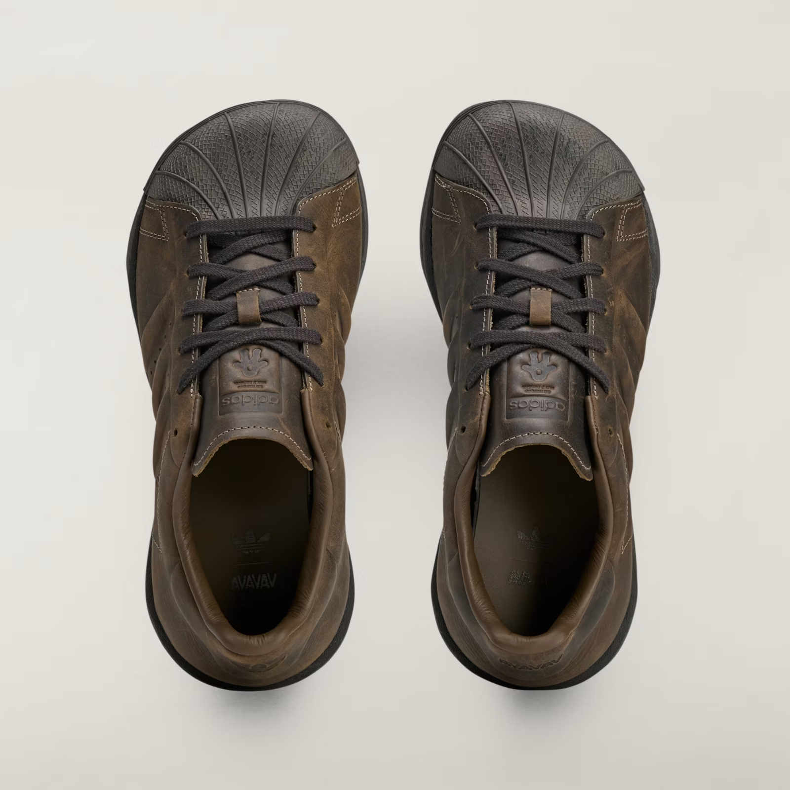JR4280 Avavav adidas Superstar Supplier Colour Umber (Women's)