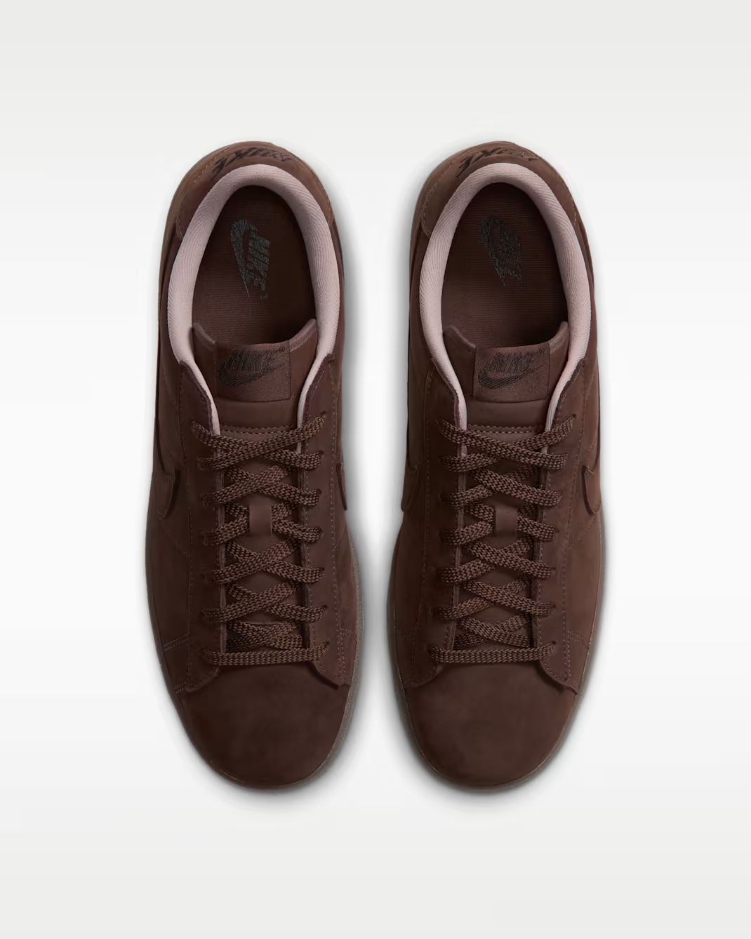 IX0365-200 Nike Tennis Classic CS PRM "Light Chocolate/Gum Dark Brown"