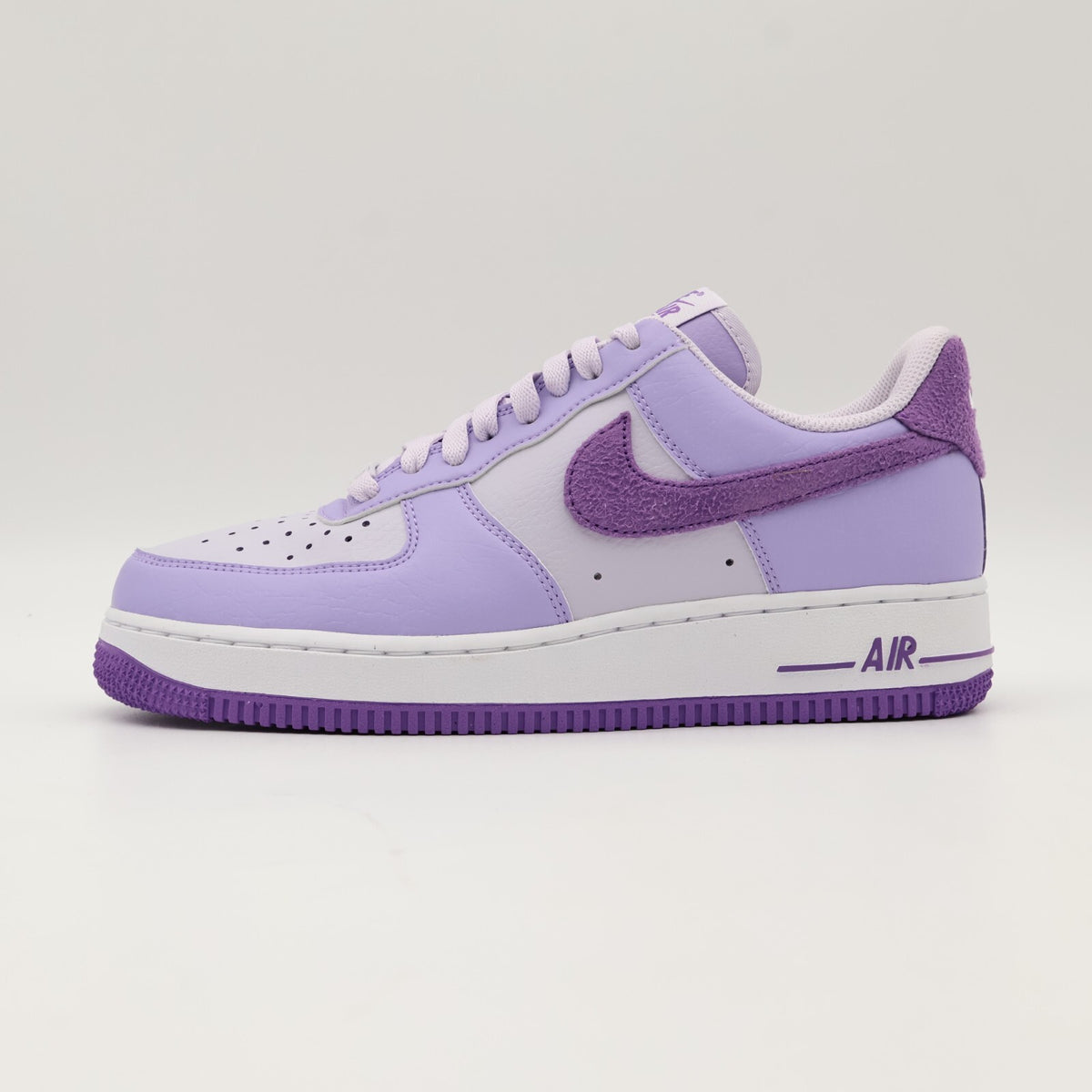 HQ3905-500 Nike Women's Air Force 1 Low Next Nature Hydrangeas Black (Women's)