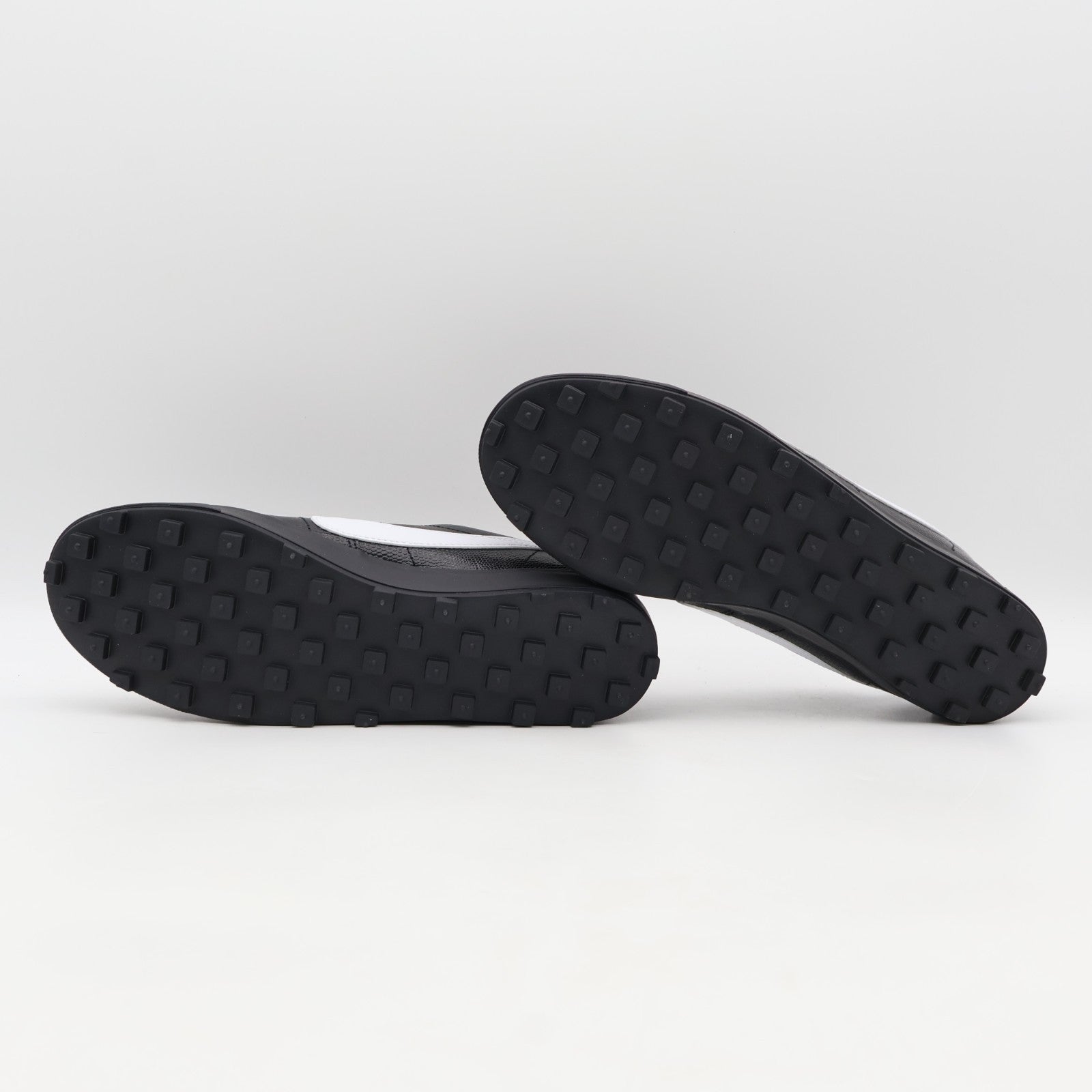 IQ3411-010 Nike Astrograbber SE Black Sail (Men's)