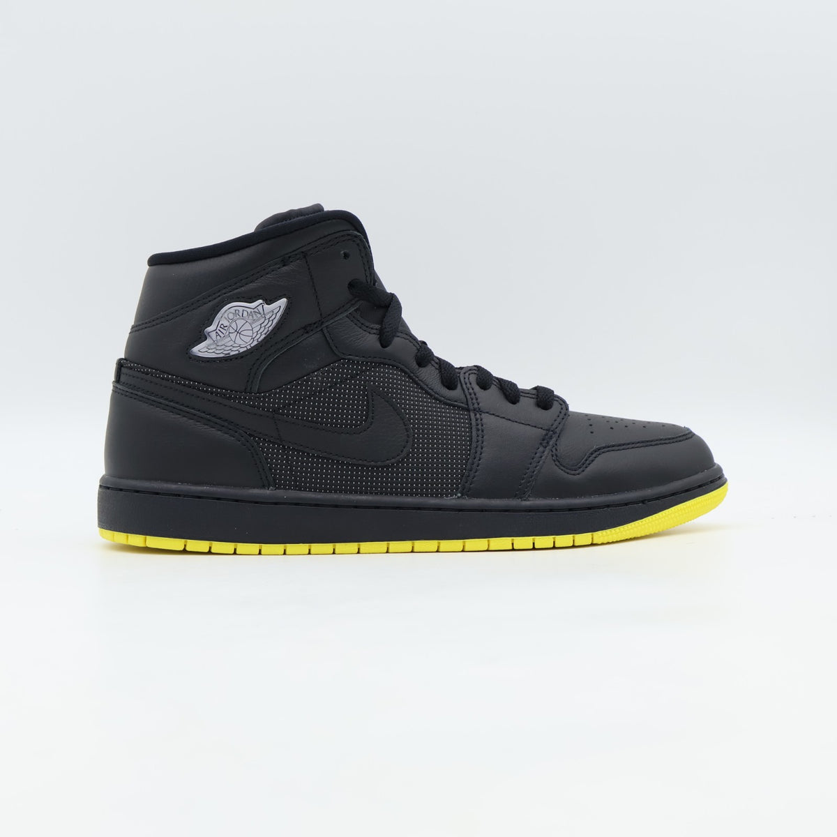IO2052-001 Nike Air Jordan 1 Mid SE "Black/Opti Yellow" (Men's)