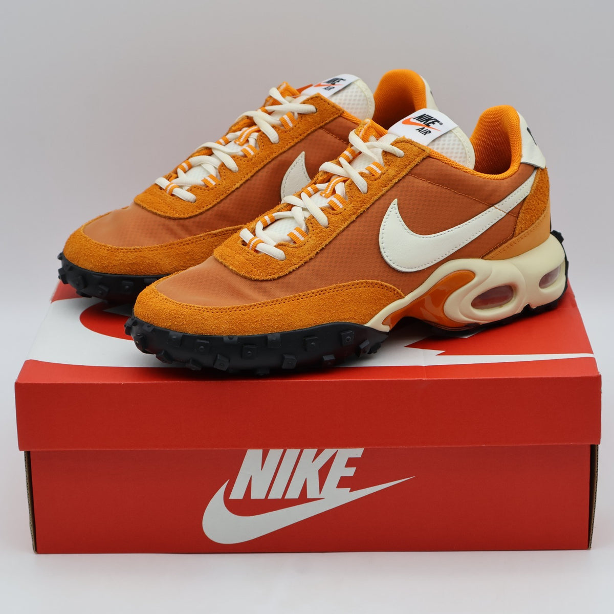 IB3656-800 Nike Air Max Waffle Bright Ceramic Sail (Men's)