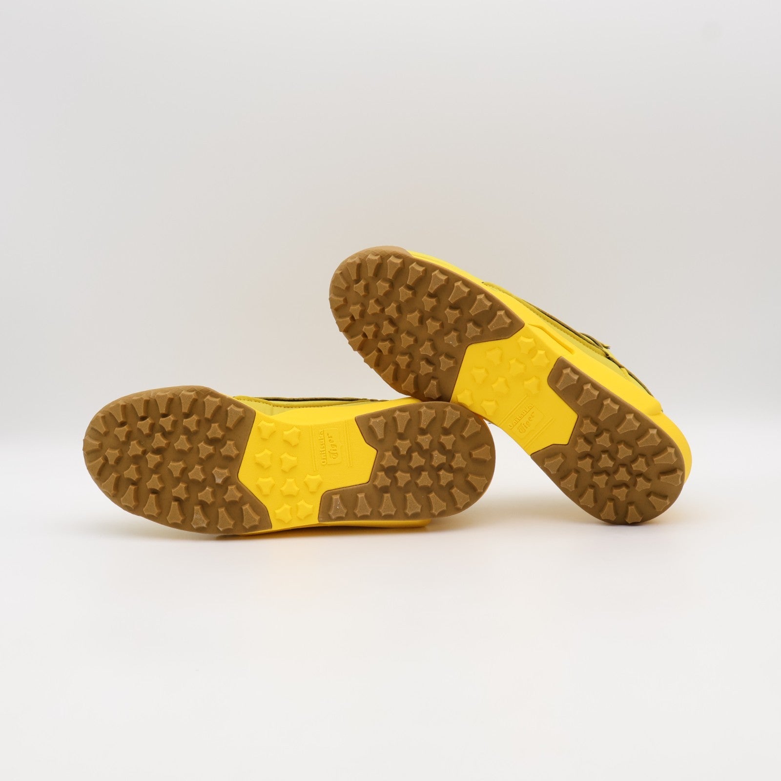 1183C276-750 ONITSUKA TIGER ADMIX TRAINER TAI-CHI YELLOW TAI-CHI YELLOW (Men's)