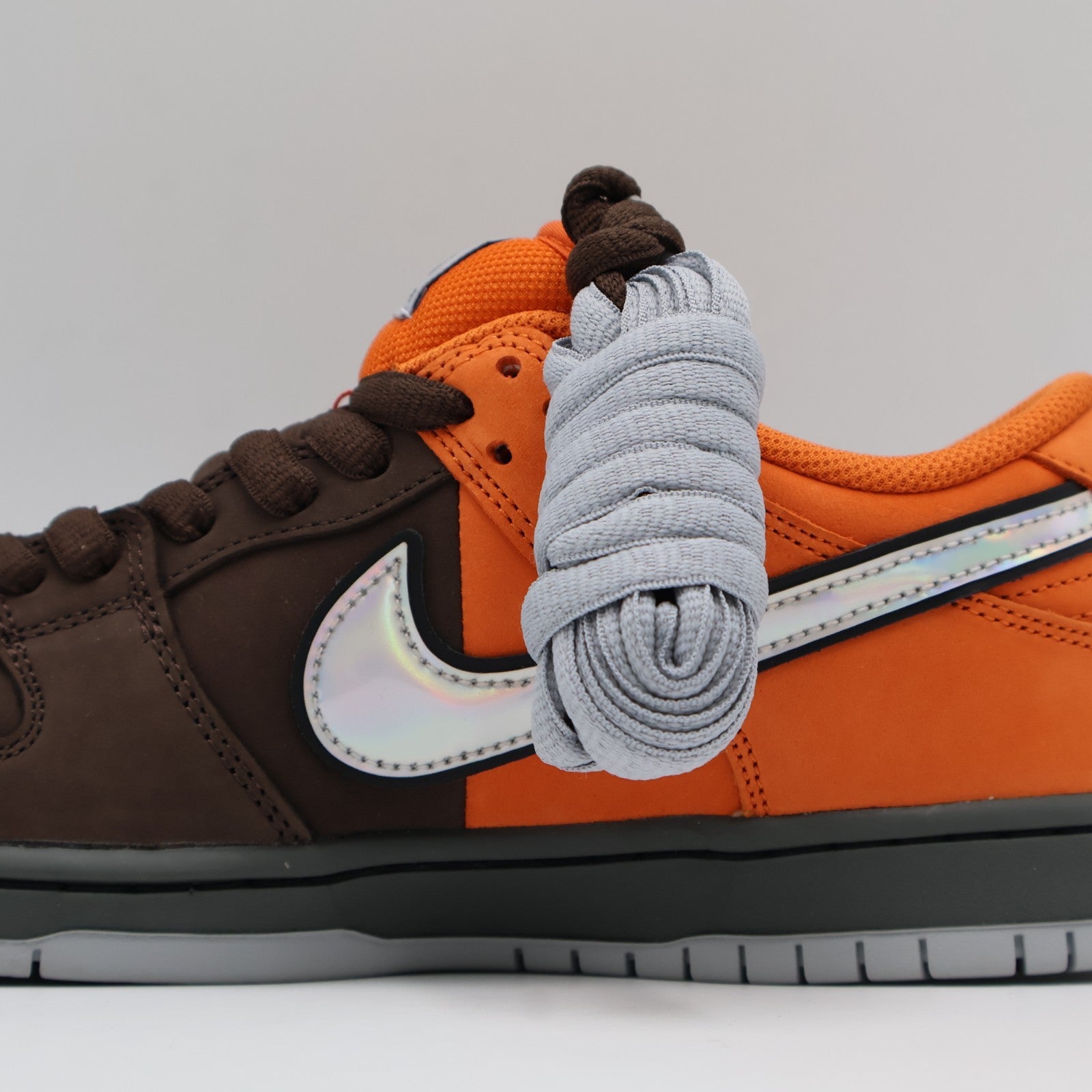 IR1888-800 Nike SB Dunk Low Pro Premium Muni April (Men's)
