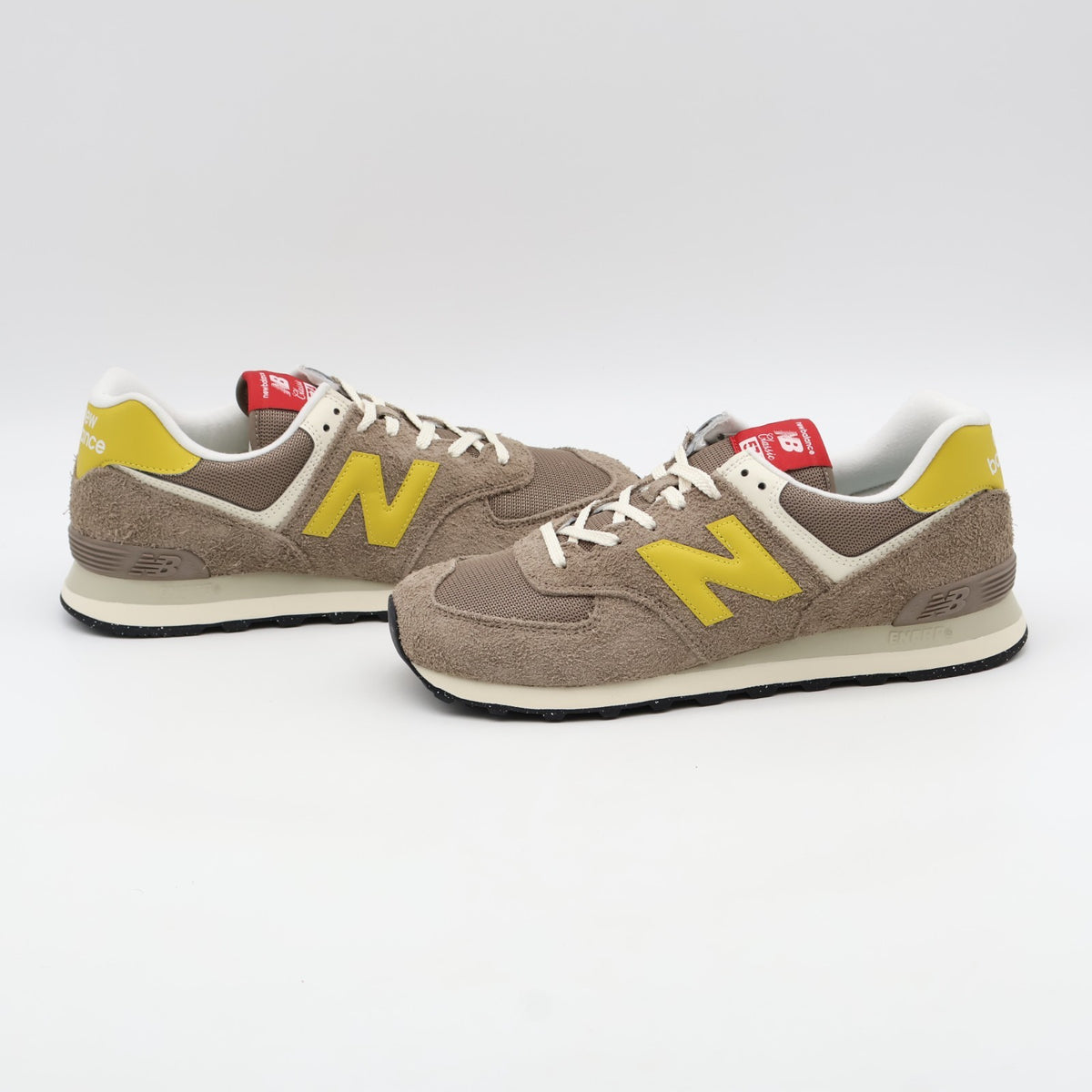 U574BYW B:MING by BEAMS Exclusive New Balance 574 Mushroom (Men's)