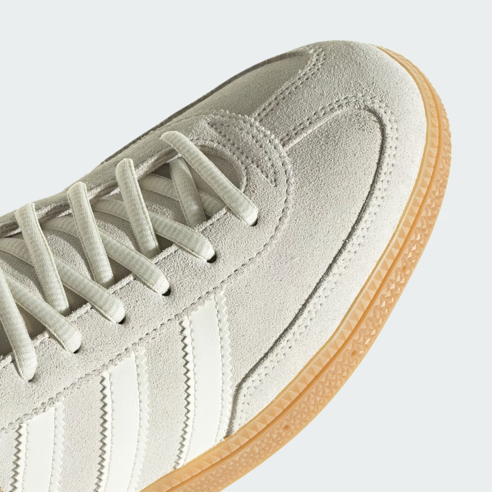 KI4549 Lionel Messi Ã adidas Handball Spezial "Ivory/Gold Metallic" (Men's)